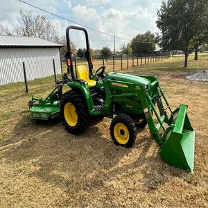 Tractor John Deere 3038E de la Mejor Calidad, Tractor Agrícola con Motor de Tracción en las 4 Ruedas, Bomba y Caja de Cambios de Calidad - Product Image 5