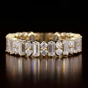 Premium Designed Baguette und Round Cut Lab Grown Diamond Ehering für Frauen Custom CVD Diamond Jewelry Großhändler aus Indien