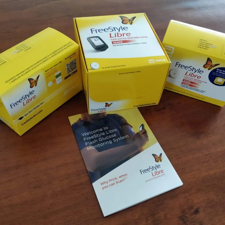 Acheter 100 obtenir 20 livraison FreeStyl Libre 2 Lecteur avec Capteur Starter Kit pour Surveillance Continue Du Glucose pour vente