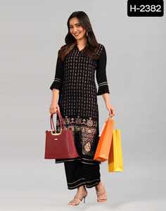 Kurta bordado para mujer de estilo indio y paquistaní y conjunto de pantalón estampado de aluminio rayón pesado Kurtis de talla grande disponible para mujer - Product Image 2