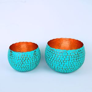 Bol en cuivre moderne et élégant avec motif en nid d'abeille pour la décoration intérieure et les collations aux fruits de mariage Art en métal artisanal - Product Image 5