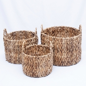 Ensemble de paniers de rangement en écorce de bananier naturelle, avec structure en fer, cylindriques tressés, à poignée arquée, pour plantes et décoration artistique de la maison - Product Image 1