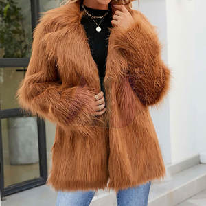 Manteau en fourrure coupe-vent, écologique, chaud, doux au toucher, durable, longueur standard, vêtement d'extérieur d'hiver, design élégant pour un usage quotidien et les voyages - Product Image 4