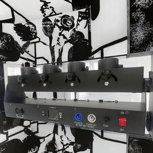 Cañón de Confeti Multicolor Fogsea C300 de 4 Disparos y 6 Canales DMX con Control Remoto Inalámbrico, Diseño Metálico de 300W para Bodas, Fiestas y Espectáculos de DJ - Product Image 2