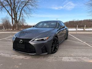 Sedán Deportivo Premium 350 F SPORT Modelo Performance Usado 2021 - Product Image 2