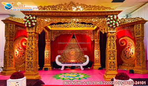 Décoration de Mandap Delizio pour Mariage en Plein Air - Piliers de Mandap Delizio Tendance pour Mariages Indiens aux États-Unis - Product Image 4