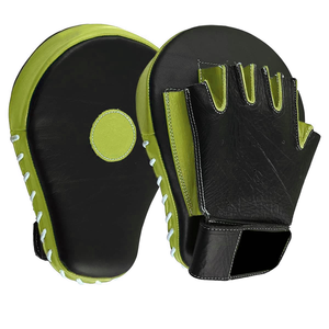 Mitaines d'entraînement de boxe thaïlandaise en cuir artificiel MMA / Coussin de frappe de boxe avec taille et couleur personnalisées pour le Muay Thai - Product Image 1