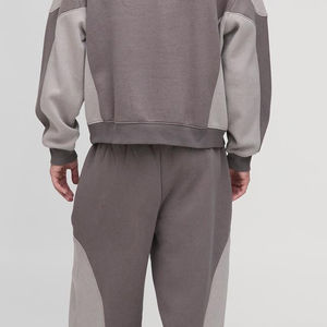 ชุดวอร์มทรงเข้ารูป ผลิตจากเส้นใยนุ่ม พร้อมบริการปักลายและเลือกสีได้ตามต้องการ ชุดวอร์มผู้ชายสำหรับวิ่งตอนเช้า - Product Image 4