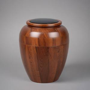 Vente en gros de dernière urne personnalisée en bois pour les funérailles mémorial crémation cendres en bois meilleur prix fournitures funéraires - Product Image 4