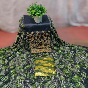 Últimas colecciones de conjuntos Fransawi Dirac de Somalia, tejido jacquard liso de sarga con trabajo de lentejuelas plateadas en diseño de patrón de hojas. - Product Image 1