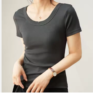 Femmes été coupe ajustée col rond T-Shirt haut décontracté Logo bouton décoration nouveau manches courtes Bangladesh plaine teint tricoté tissu - Product Image 1