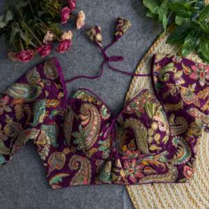 Vente chaude Belle Dressing Fancy Outfit Heavy Pure Crepe Print Avec Sequence Work Blouse Fournisseur et exportateur indien - Product Image 5