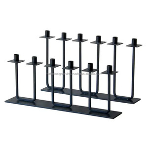 Ensemble de 2 bougeoirs décoratifs en fer forgé noir à 6 bras en métal forgé à la main pour la maison et les cadeaux de Noël - Product Image 2