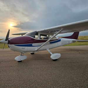 Hélice de Fibra de Carbono Usada para Avión Monomotor Ces-sna 182-P SKY-LANE de 1975 - Product Image 1