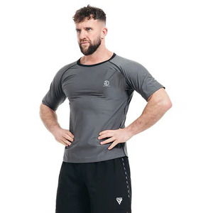 Camiseta de gimnasio gris ajustada de calidad superior para entrenamientos de fitness al por mayor camiseta de ejercicio de media manga personalizable que absorbe el sudor - Product Image 5