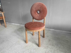 Sillón de comedor de madera de roble moderno con tapicería de tela y función de refrigeración, silla de donut de madera para uso en el hogar, oficina y apartamento - Product Image 5