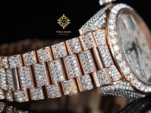 Montre-bracelet unisexe à mouvement mécanique automatique de 41 mm, cadran analogique, affichage de la date et du jour, entièrement sertie de pierres, acier inoxydable, verre - Product Image 3