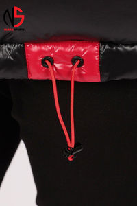 Veste matelassée noire brillante pour homme avec capuche rouge, coupe-vent, doudoune d'hiver chaude et isolée, style streetwear – Collection Homme - Product Image 5