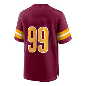 Cómodo uniforme de fútbol americano con logotipo personalizado y nombres hechos de tela de poliéster - Product Image 4