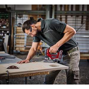 เลื่อยจิ๊กซอว์ไฟฟ้าแบบมืออาชีพ 18V มอเตอร์ไร้แปรงถ่าน ใช้แบตเตอรี่ ความลึกการตัด 135 มม. ระยะชัก 26 มม. - Product Image 1