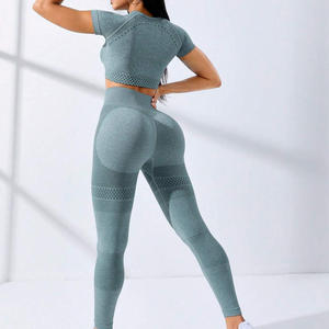 Ensemble t-shirt et legging doux et respirant pour femmes, vêtements de sport personnalisés, vêtements de sport, vêtements de fitness évacuant l'humidité, marque - Product Image 2