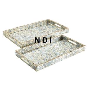 Plateau en bois de style moderne fait à la main pour la décoration de la table à dîner servant des mariages plateaux de fête plateau de serveur de nourriture de la meilleure qualité - Product Image 4