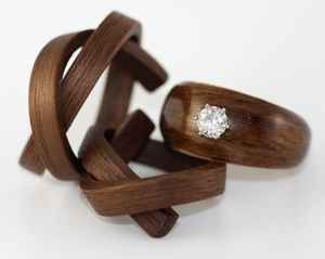 Matériel en bois d'olivier Rin vierge en bois, bagues naturelles à la mode bagues de bijoux en bois à la mode pour hommes imperméables - Product Image 1