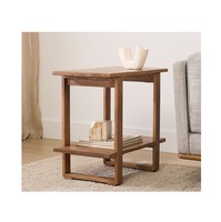 Table en bois conçue avec un savoir-faire intemporel adaptée à la salle à manger salon bureau salle d'étude café ou restaurant