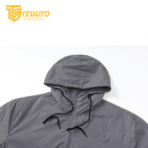 Venta al por mayor de alta calidad ligero de los hombres cortavientos chaqueta Softshell chaqueta transpirable deporte al aire libre cortavientos chaquetas de montaña - Product Image 2