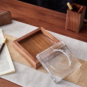 Vente en gros de cendrier à cigares en bois massif de noyer à rainure domestique anti-chute facile à nettoyer cendrier avec logo gravé personnalisé - Product Image 3