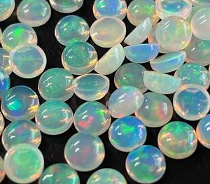 Cabochon rond en opale éthiopienne naturelle de 8mm à dos plat-Superbe cabochon rond en opale de qualité multifeu Pierre précieuse - Product Image 1