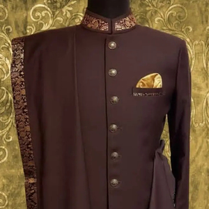 Beau sherwani en soie marron, pantalon avec bordure en brocart sur l'étole et chaussure assortie pour fête/mariage @ 2024 - Product Image 1
