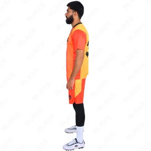 Uniforme de football sublimé du Pakistan |   Ensemble de maillots et shorts de football personnalisés |   Vêtements de sport d'équipe respirants et à séchage rapide en gros - Product Image 6