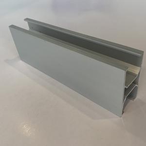 Mini rail solaire avec système de fixation combiné et montage au sol, installation facile sur toit métallique, matériau ABS et aluminium - Product Image 3