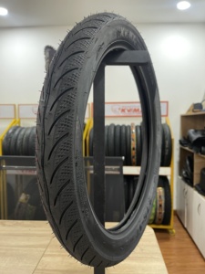 K204ยางรถจักรยานยนต์ประสิทธิภาพสูงที่เชื่อถือได้ TT/TL ตัวเลือกสำหรับสกูตเตอร์และจักรยานด้วยตนเองที่มีด้ามจับที่เหนือกว่าและมีอายุการใช้งานที่ยาวนาน - Product Image 4