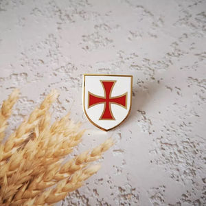 Insignia de Pin de solapa masónica Mason Freemason Knight Templar Red Crossed Shield Regalia Marca personalizada Alfileres de solapa ceremoniales Insignias - Product Image 4