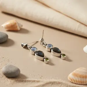 Boucles d'oreilles pendantes en argent 925 avec pierre de lune et péridot pour femmes - Product Image 1