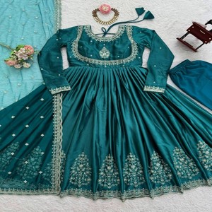 Truyền thống Ấn Độ phong cách anarkali với nặng bướm Net dupatta và mềm Micro bông lót bán buôn sẵn sàng - Product Image 4