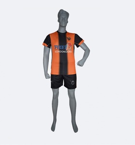 Kit de football sublimé personnalisé Ensemble de vêtements et uniformes de maillots de football stylés pour joueurs - Product Image 1