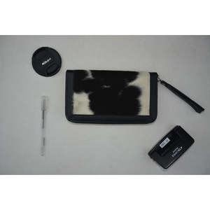 LAXURA <b>Small</b> Genuine Cowhide <b>Leather</b> Ladies <b>Wallet</b> Elegant and Stylish - Product Image 1