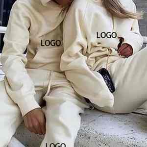 Ensemble de survêtement unisexe pour homme en 2 pièces avec logo personnalisé, motif rayé, 100% polyester, séchage rapide et léger - Product Image 1