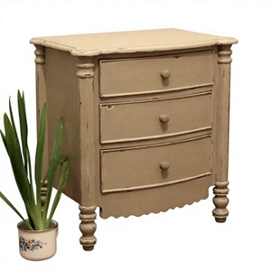 Mesita de Noche Antigua de Caoba Hecha a Mano, Ecológica y Duradera, Tallada con 3 Cajones, Elegante Mesita de Noche - Product Image 1
