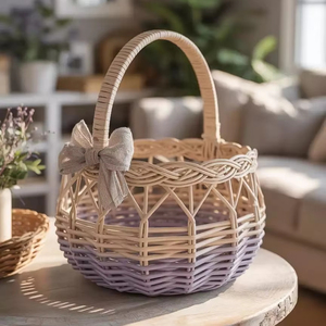 Panier de rangement ovale tissé à la main avec deux poignées - Panier à couches en osier bicolore beige/violet et grand plateau de service - Product Image 1