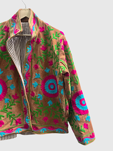 Veste en velours brodée, col mandarin, manches longues, motif floral, broderie à la main, vêtements d'automne, grande taille pour femmes - Product Image 4