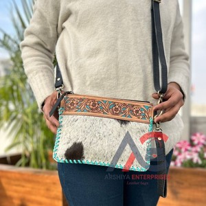 Nouveau Style occidental usiné cheveux sur peau fourrure cuir sac à bandoulière femmes fabriqués à la main couleur usiné cuir bracelet main pochette sacs à main - Product Image 1