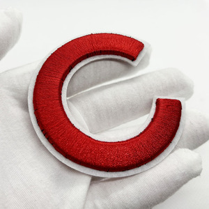 Écusson brodé en tissu coloré personnalisé professionnel avec lettres, écussons pour vêtements, étiquette tissée pour vêtements - Product Image 4