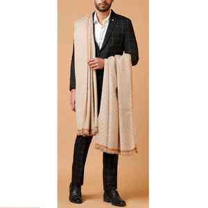 ผ้าคลุมไหล่ขนสัตว์แบบดั้งเดิมสำหรับผู้ชายในฤดูหนาว นุ่ม อุ่น ระบายอากาศได้ดี เหมาะสำหรับสวมใส่ในชีวิตประจำวัน - Product Image 6