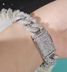Bracelet artisanal Sept Merveilles en or blanc 18 carats avec chaîne et moissanite, bracelet jonc en diamant, cadeau pour - Product Image 2