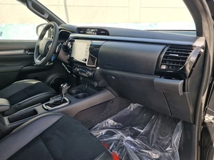 Nuovissima Toyota Hilux V6 GR Sport 2024, Doppia Cabina 4x4, 299 CV, 4000+cc, 6 Cilindri, Guida a Sinistra, Motore con Trasmissione Automatica - Product Image 3