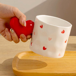 2024 tasses en gros en vrac sublimation inspirant peint à la main personnalisé 3d céramique mignon rouge amour poignée café coeur tasse pour les filles - Product Image 3